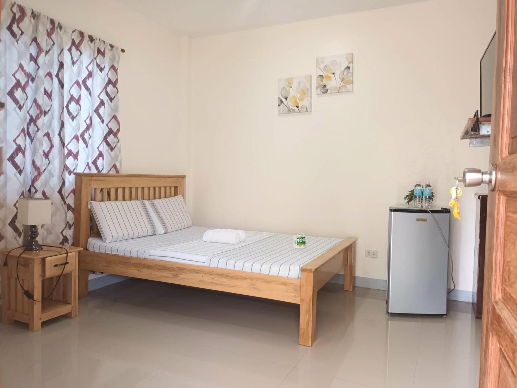 Grae'S Apartelle Moalboal Exterior photo