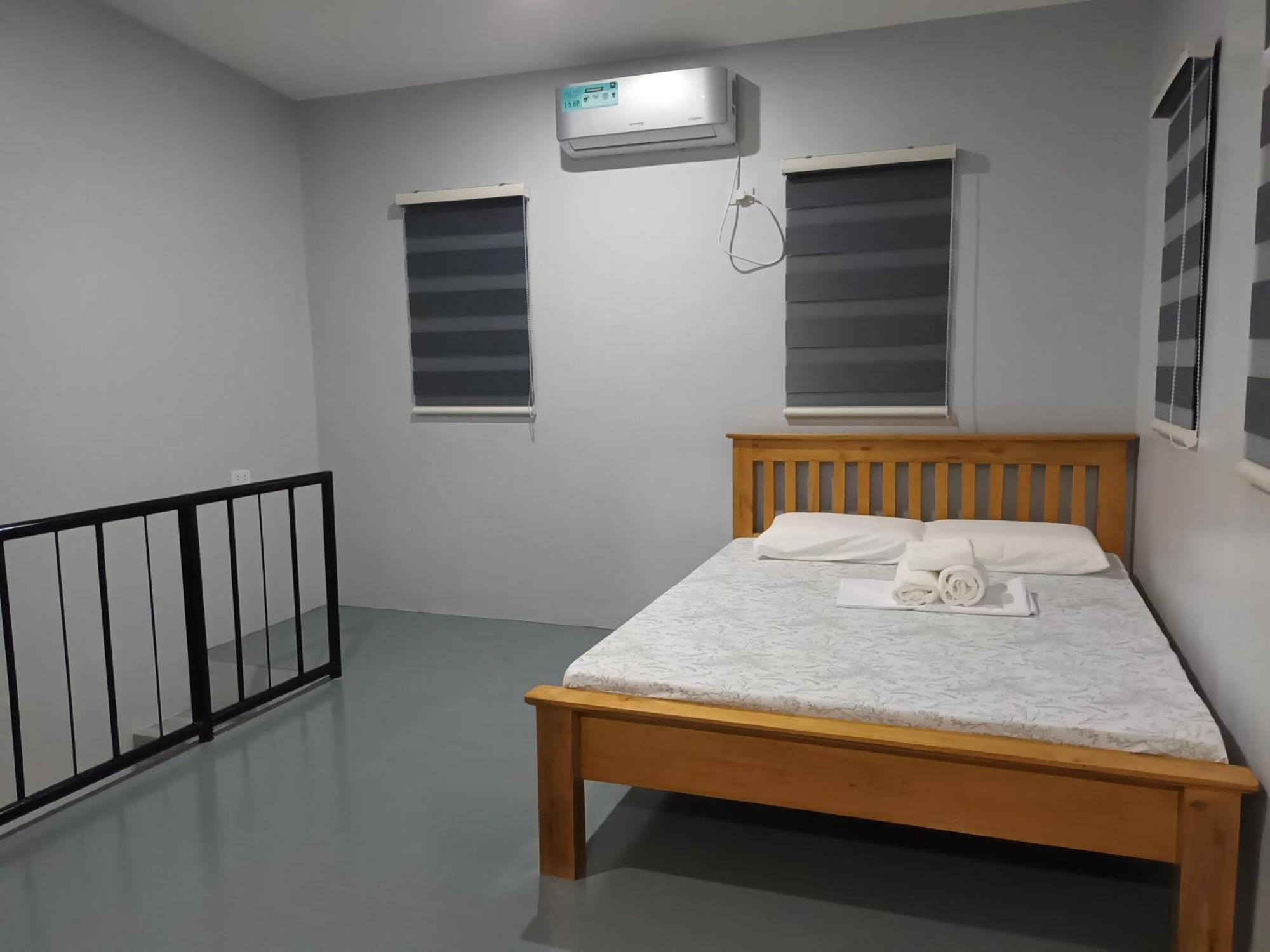 Grae'S Apartelle Moalboal Room photo