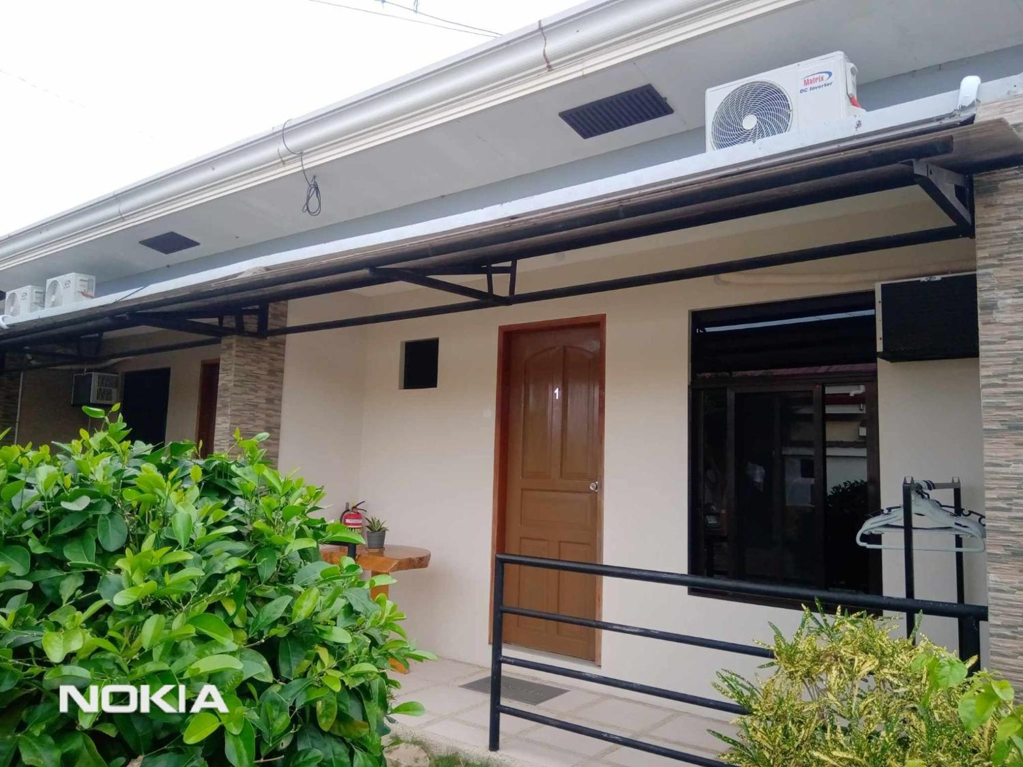 Grae'S Apartelle Moalboal Exterior photo
