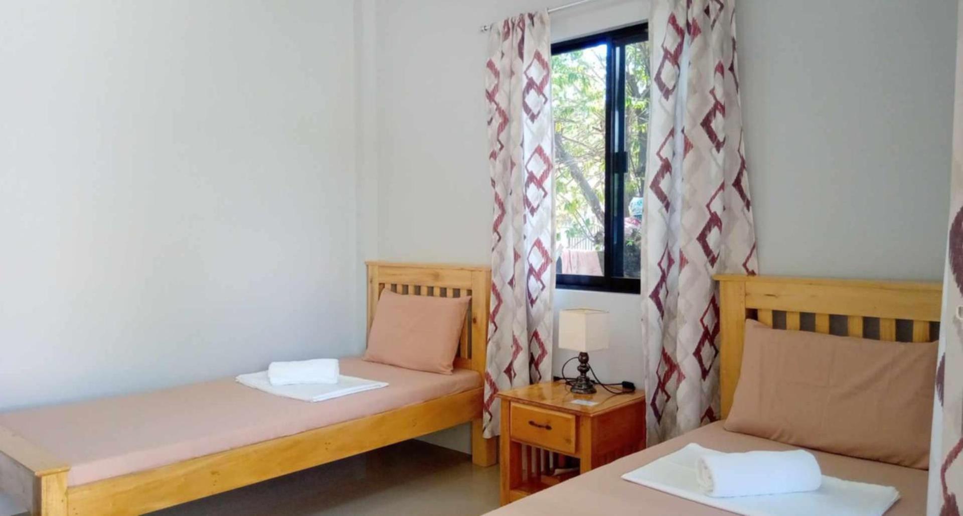 Grae'S Apartelle Moalboal Exterior photo