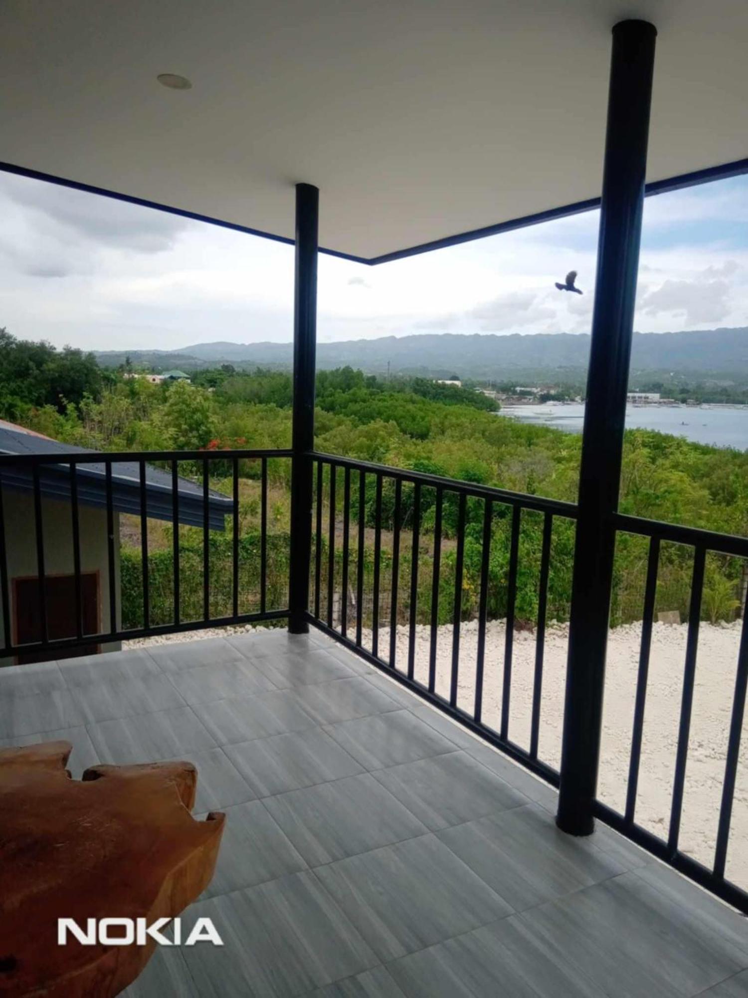 Grae'S Apartelle Moalboal Exterior photo