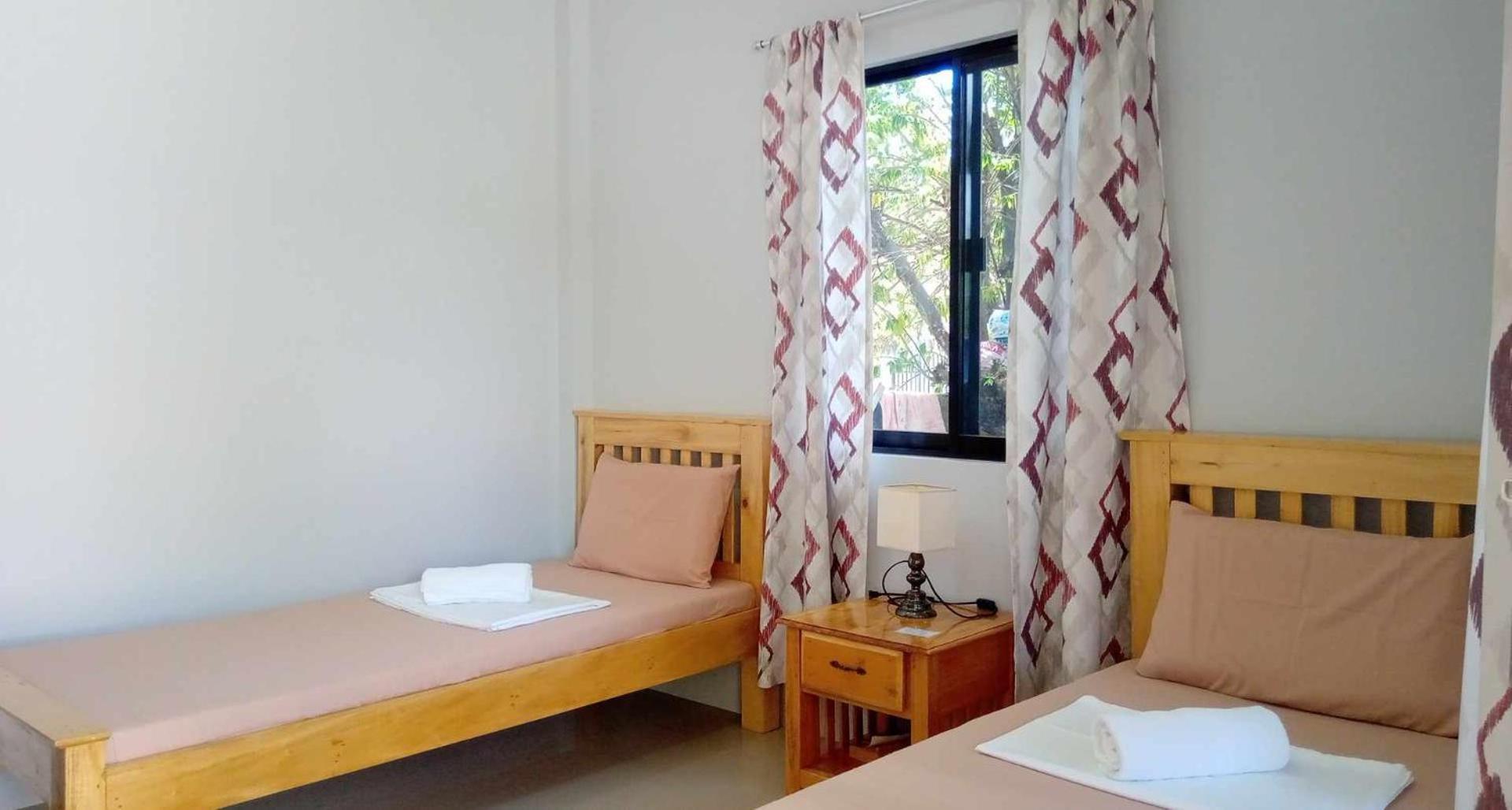 Grae'S Apartelle Moalboal Exterior photo